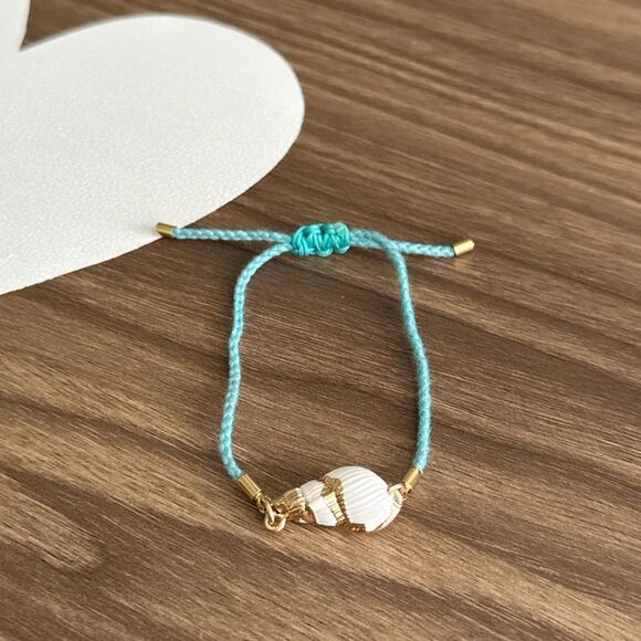 SeaShell Bracelet Q176 - Picture 2 of 5